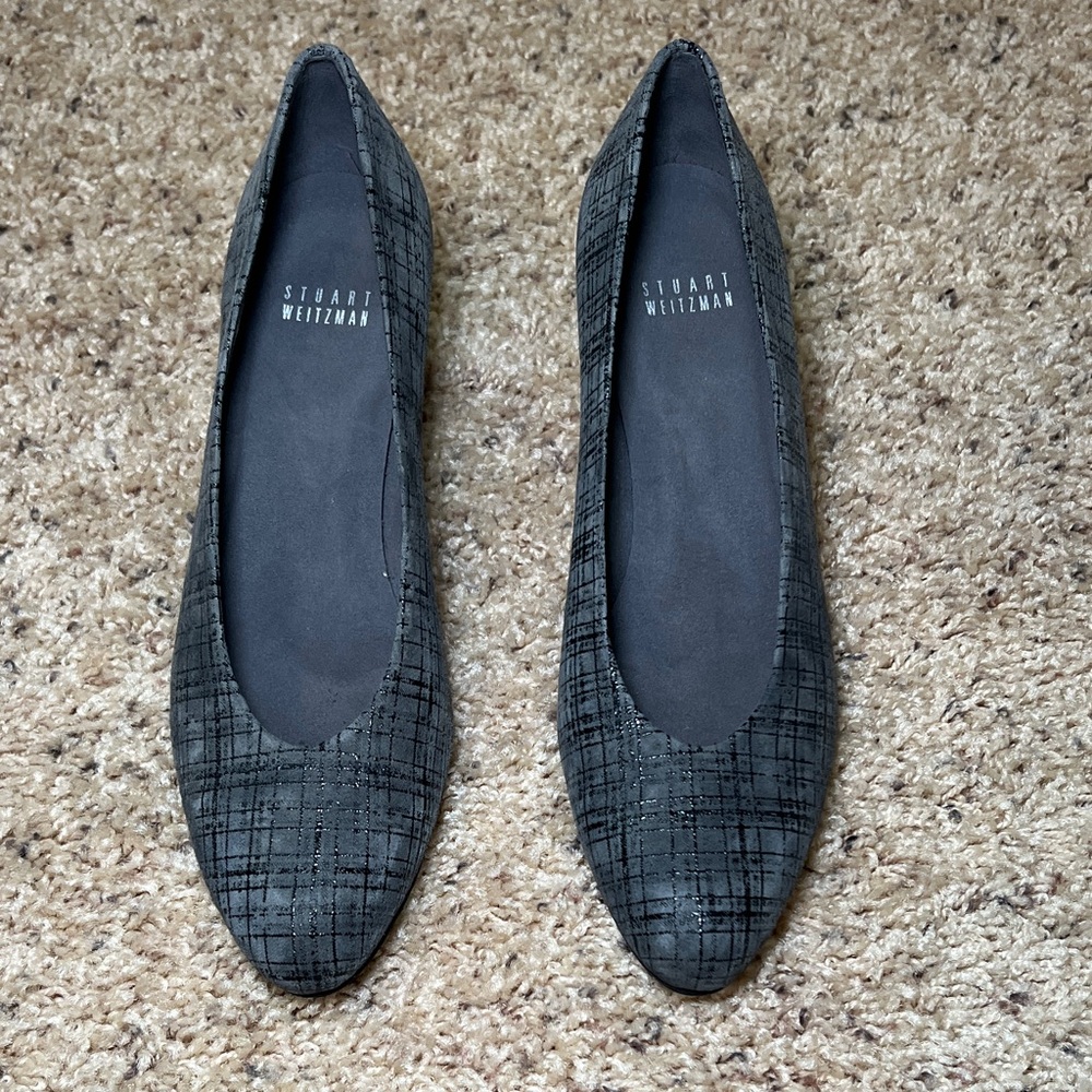 Stuart Weitzman Dark Gray Textured Pointed-Toe Heels, size 8